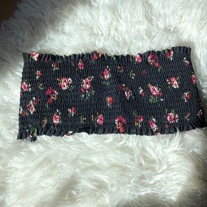 Bandeau ruffle / scrunchie swim top